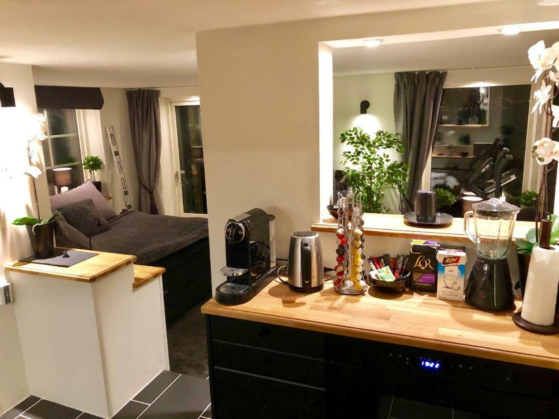 Lovely Studio Apartment Seaview & Private Sauna Лерум Экстерьер фото
